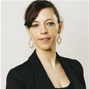 Profesora apasionada por las humanidades y las lenguas. Para todos los niveles. Niños y adultos.